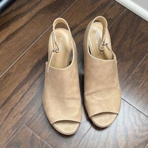 Naturalizer Tan Peep-Toe Slingback Mules